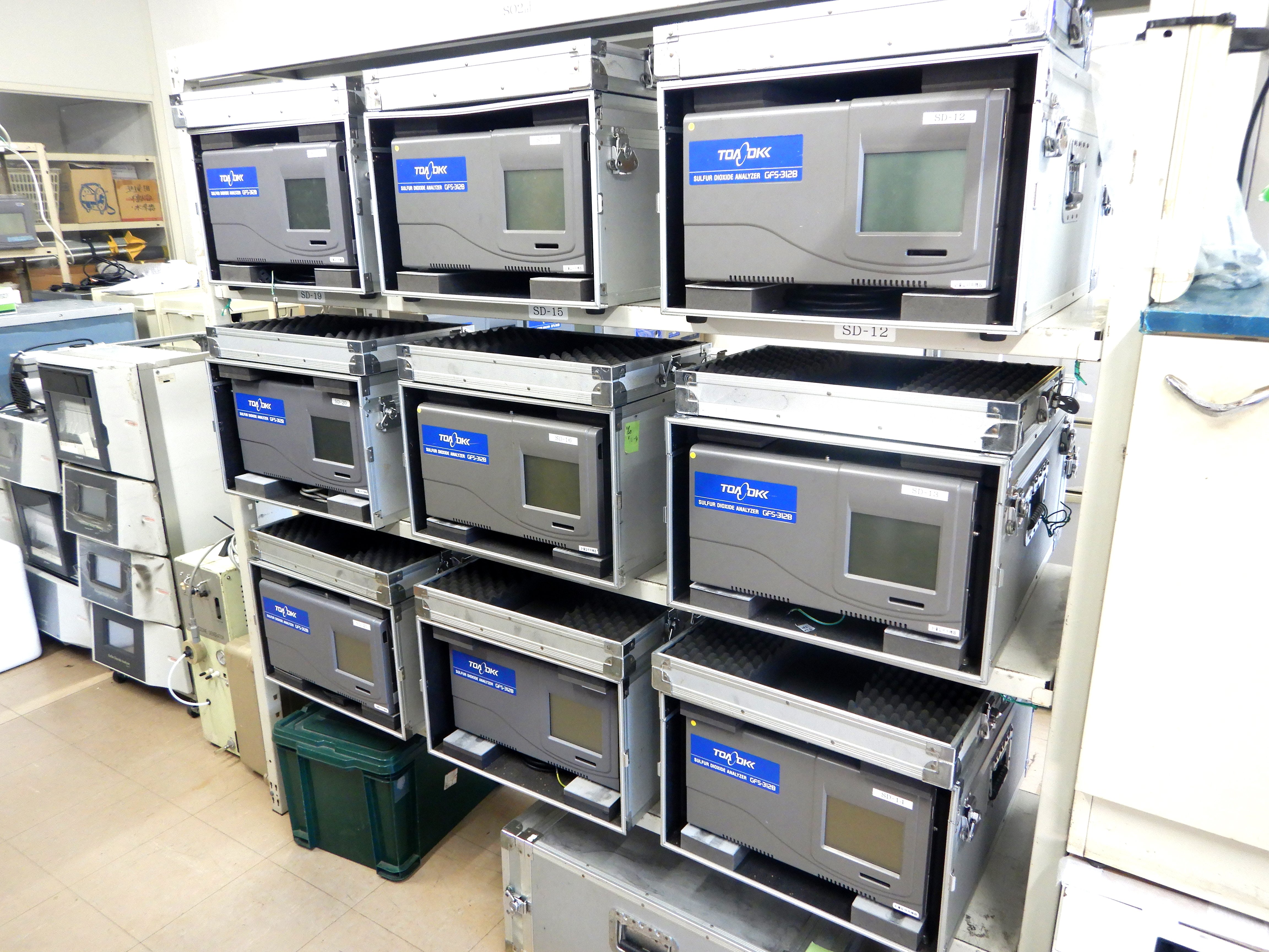 大気中二酸化硫黄測定装置<br>
（SO2計）